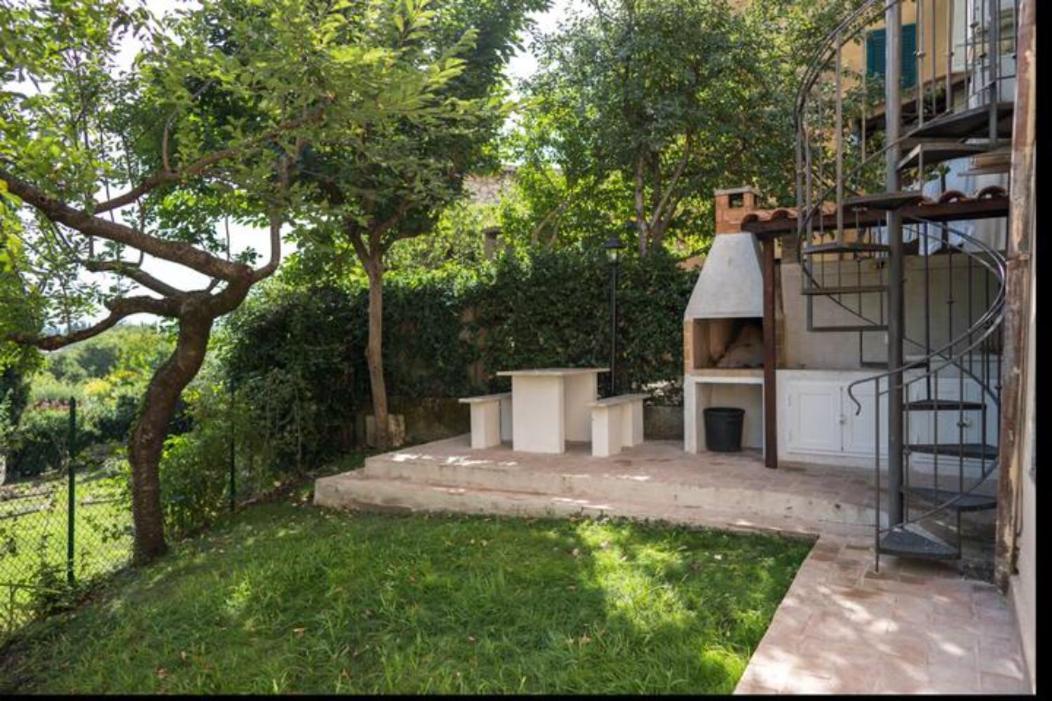 Petite Maison, Nel Borgo Di 切托纳 外观 照片